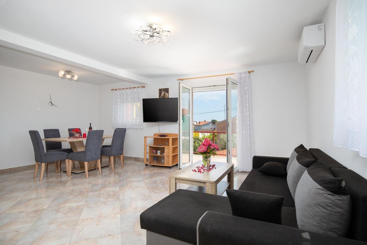 Apartmani Dujmovic Medulin Exteriér fotografie